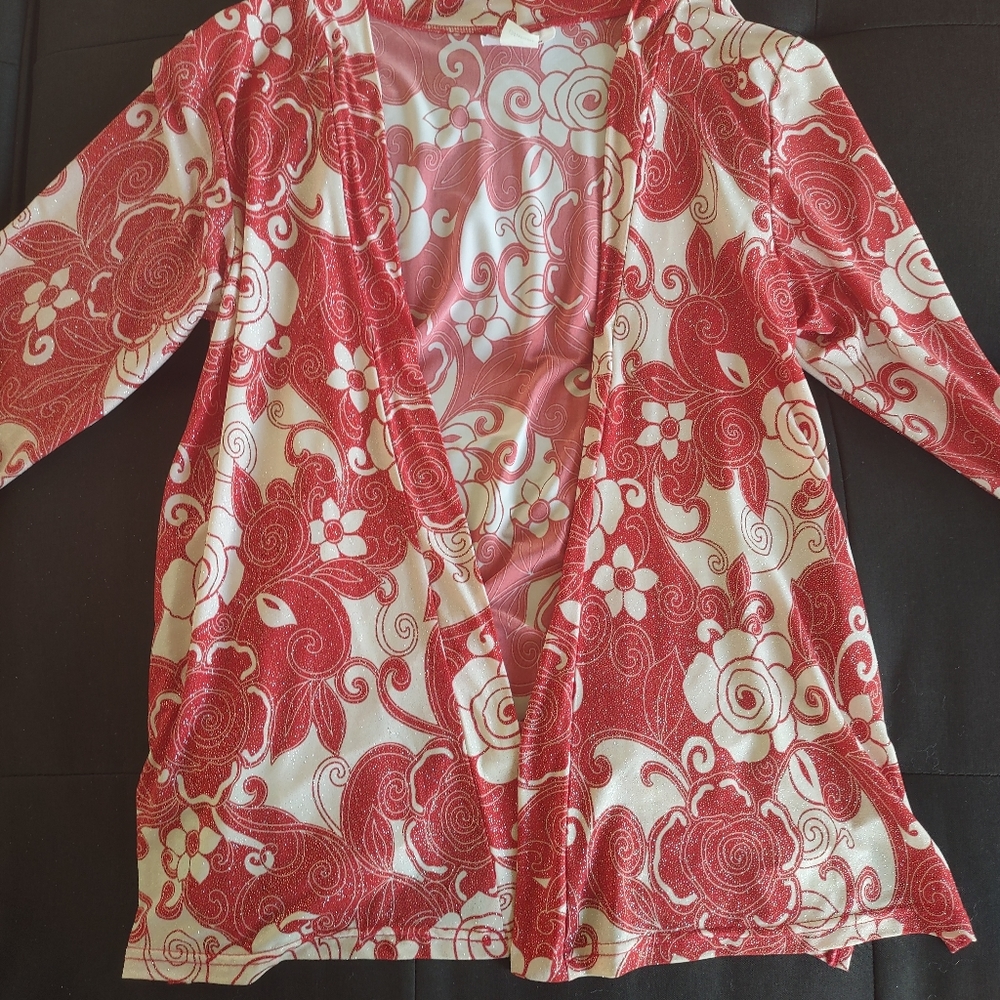 Mari Ann size medium 2 peice top